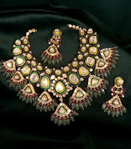 Necklace big