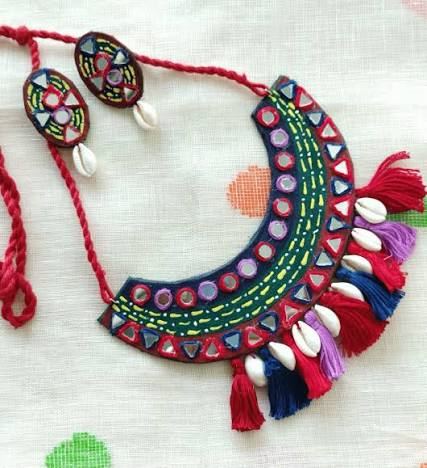 Tassel necklace